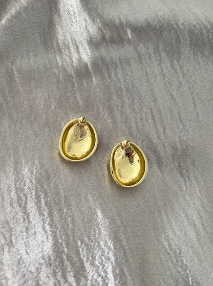 Oval Stud Earrings