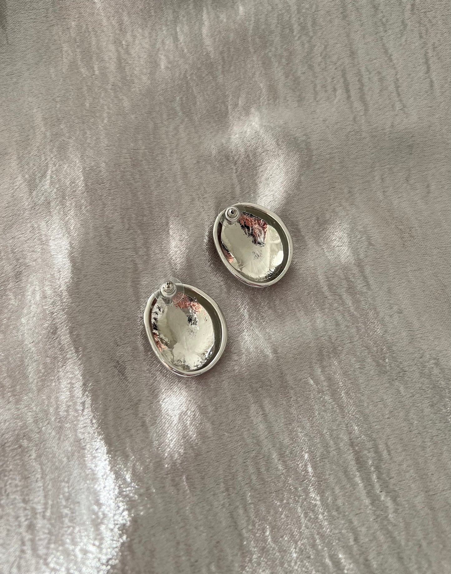 Oval Stud Earrings