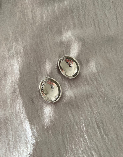 Oval Stud Earrings