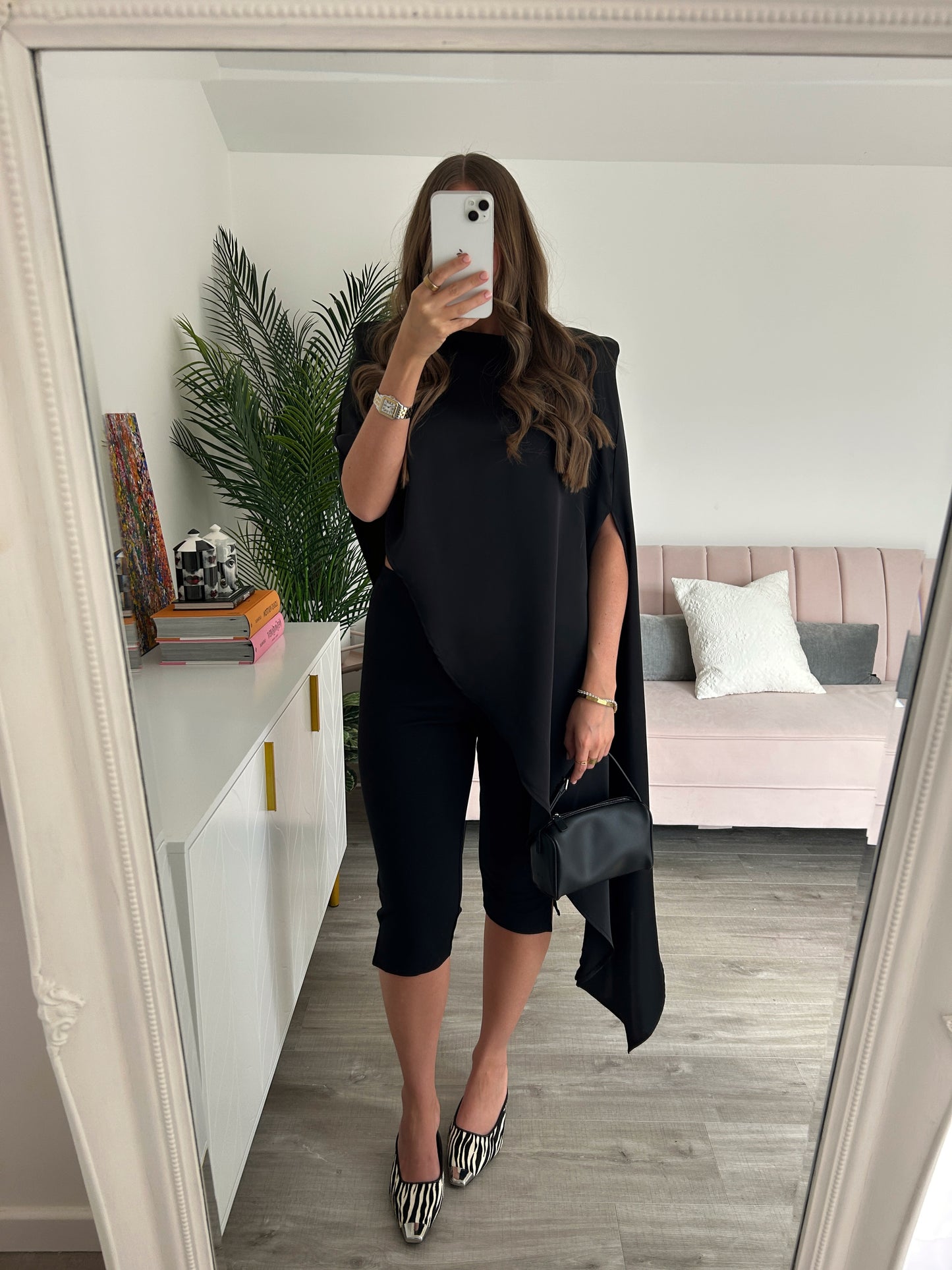 Ayla Asymmetric Top
