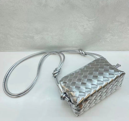 Bela Metallic Woven Bag