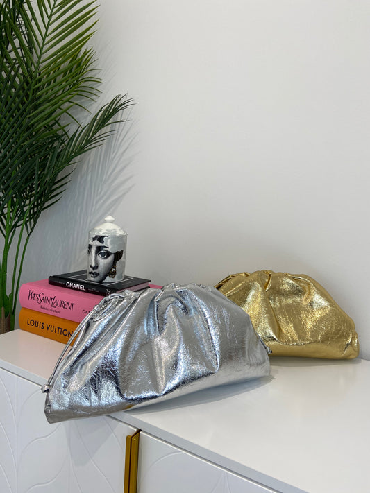 Grand Gali Metallic Cloud Bag